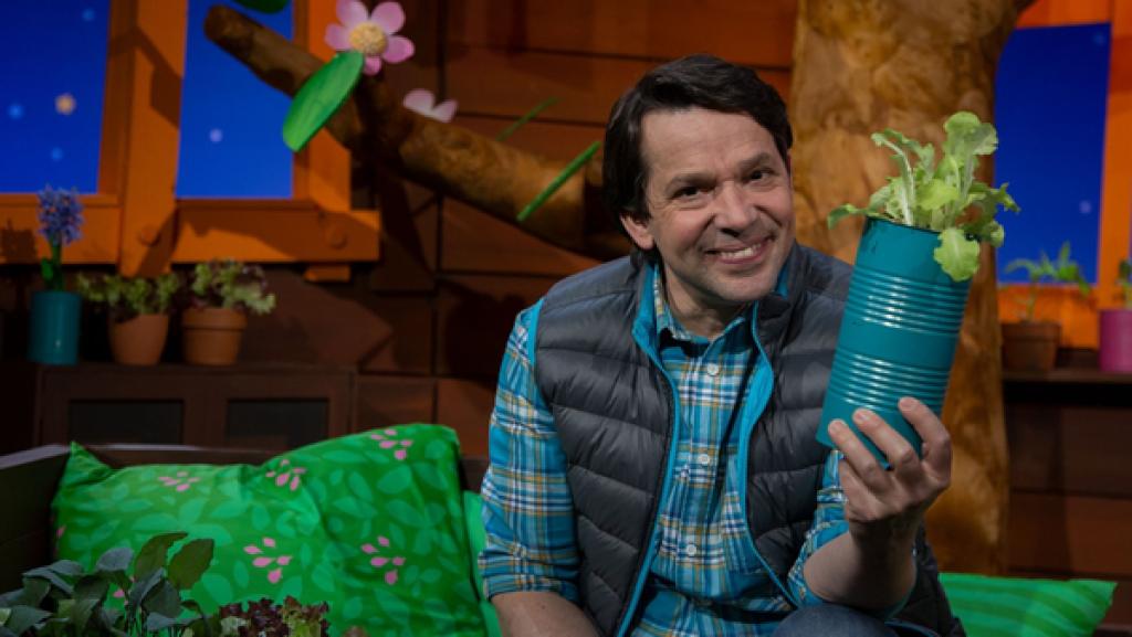 Es ist Frühling und Juri ist in Gärtner-Stimmung.