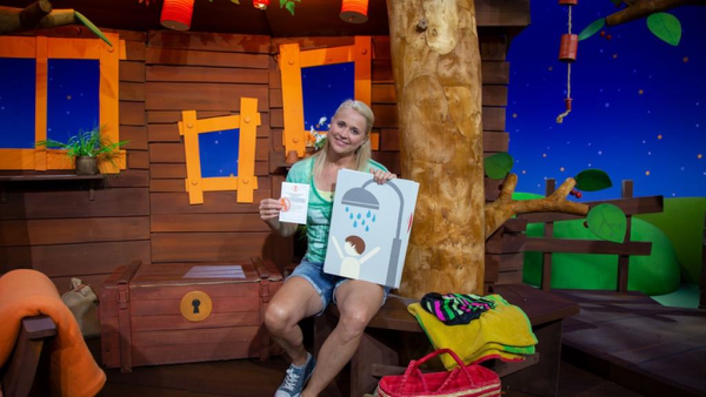 Singa war im Schwimmbad und hat gesehen, wie ein paar Kinder ihr Schwimmabzeichen "Seepferdchen" gemacht haben.