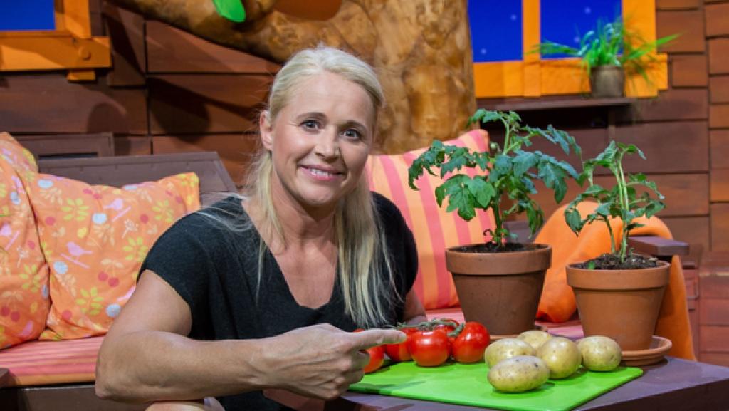 Singa fragt sich, ob Tomaten und Kartoffeln miteinander verwandt sind.