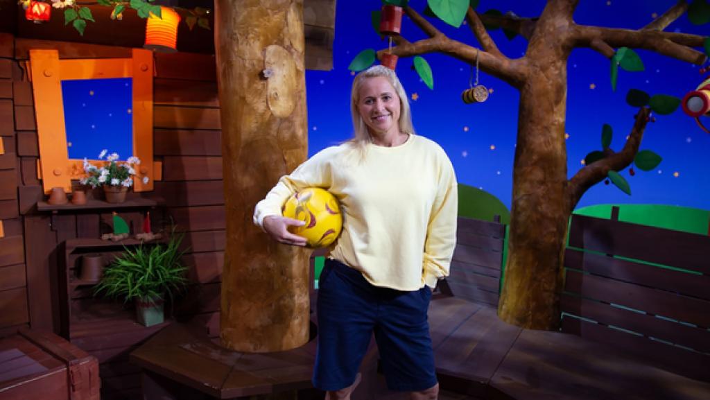 Singa stellt euch verschiedene Bälle vor.