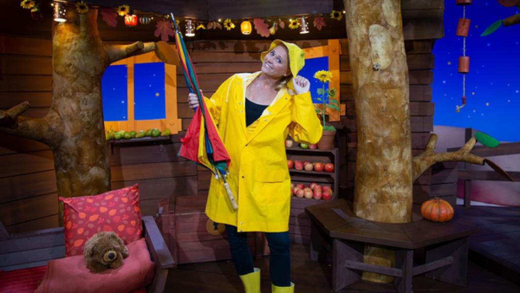 Singa verrät ihren Zuschauern ihre drei besten Tipps, um bei Regen im Herbst trotzdem trocken zu bleiben.