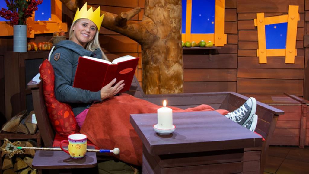 Singa liest unglaublich gerne Märchen und überlegt, was alle Märchen gemeinsam haben.