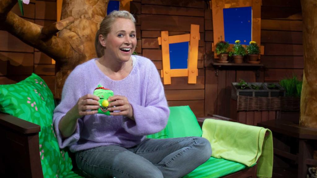 Singa erzählt von ihrem Lachanfall.