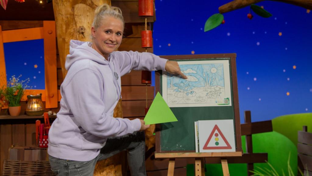 Im Baumhaus dreht sich diese Woche alles um Formen. Diesmal geht es um das Dreieck.