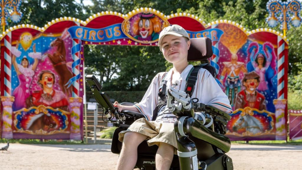 Diesmal wird es bunt! Im Circus Quaiser erwartet Carl Josef (16) eine bunte Show.