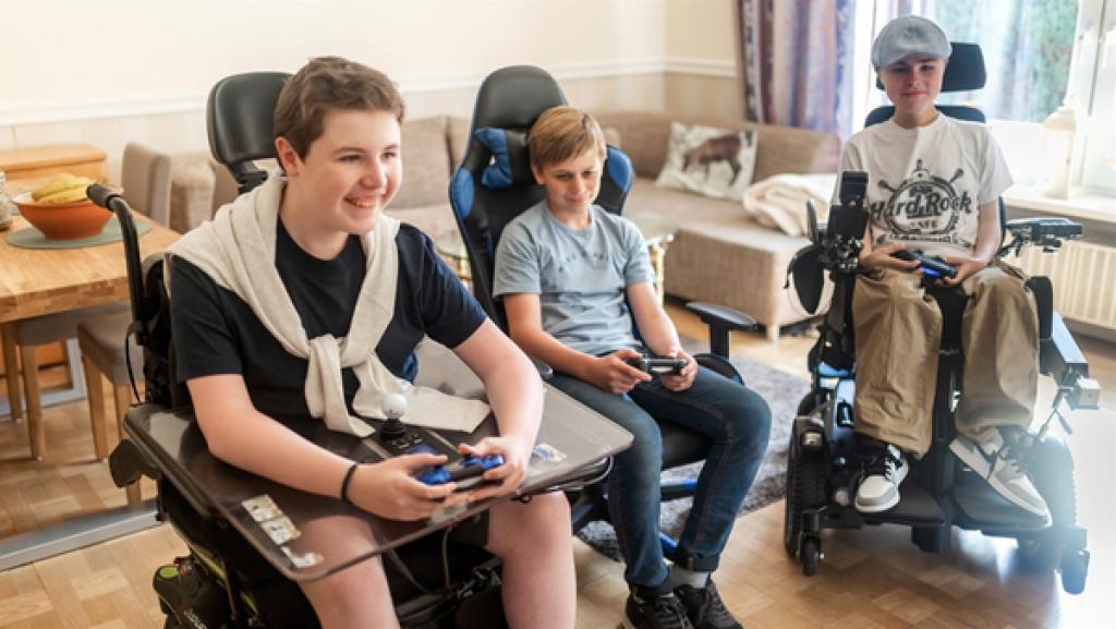 Zusammen im Team meistern Carl Josef (16), Lucian (16) und Niklas (13) in kurzer Zeit gleich mehrere Level – ein eingespieltes Team!