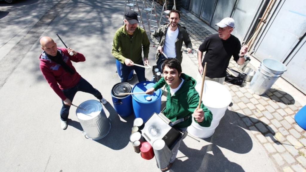 Der Schlagzeug-Check | Checker Can (vorn) mit "Power Percussion" | Bild: megaherz gmbh | Hans-Florian Hopfner