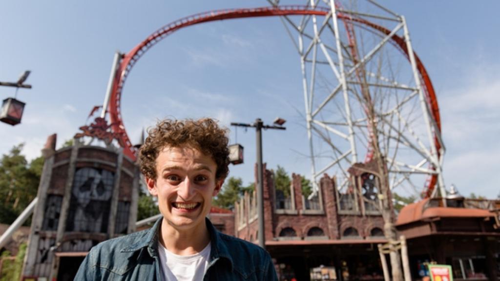 Der Achterbahn-Check | Ein bisschen mulmig ist Julian vor der Achterbahnfahrt schon... | Bild: BR | megaherz gmbh