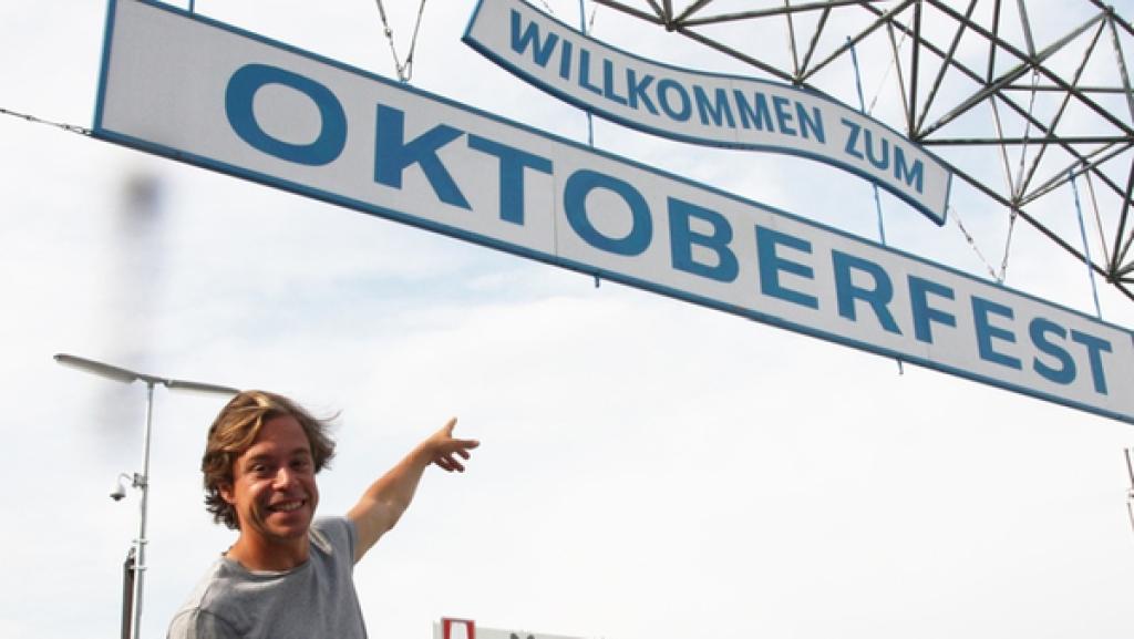 Der Oktoberfest-Check / Tobi hat eine ganze Menge Fragen zum Oktoberfest | Bild: BR / megaherz GmbH