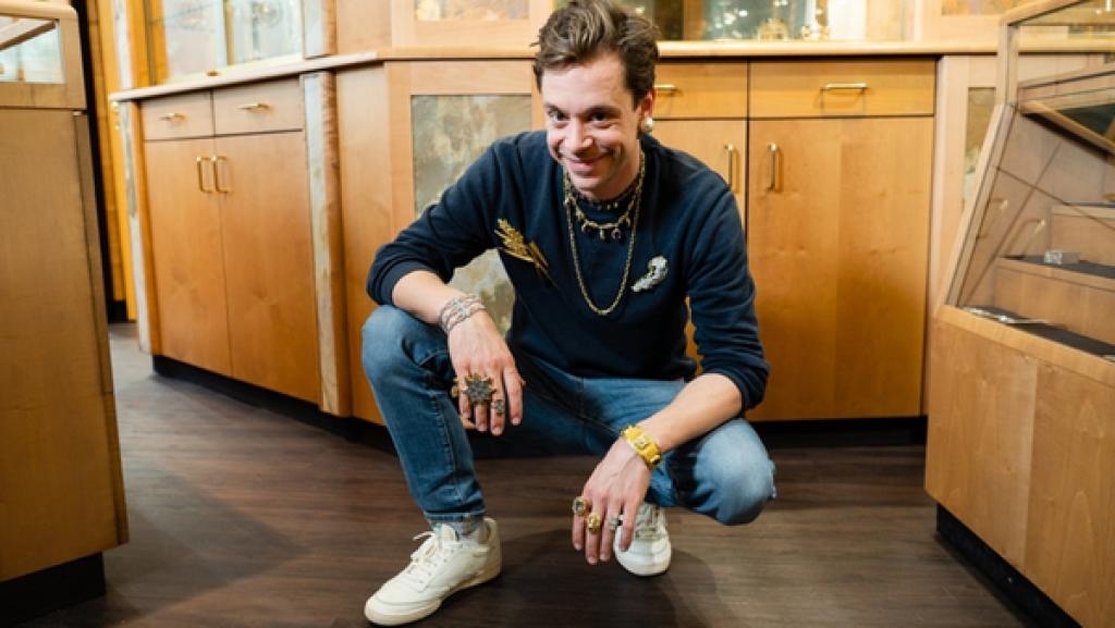 Der Schmuck-Check / Checker Tobi in einer Münchner Antik-Schmuckhandlung | Bild: BR / megaherz GmbH