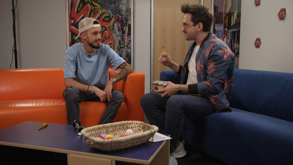 Song-Challenge mit Mario Novembre und Marti Fischer, Teil 1 | Rechte: KiKA Song-Challenge mit Mario Novembre und Marti Fischer, Teil 1 | Rechte: KiKA