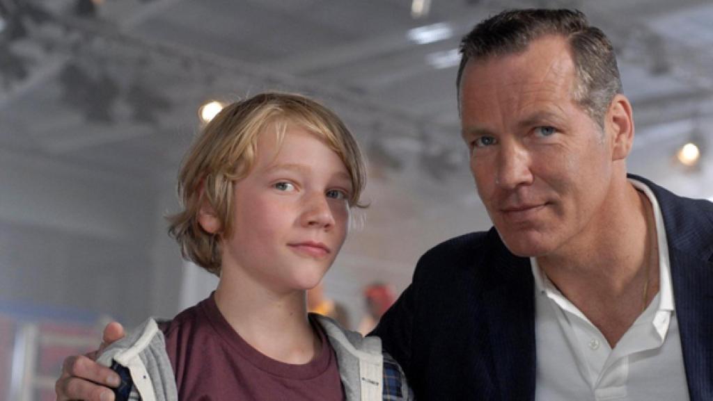 Max (Bruno Alexander) und Henry Maske