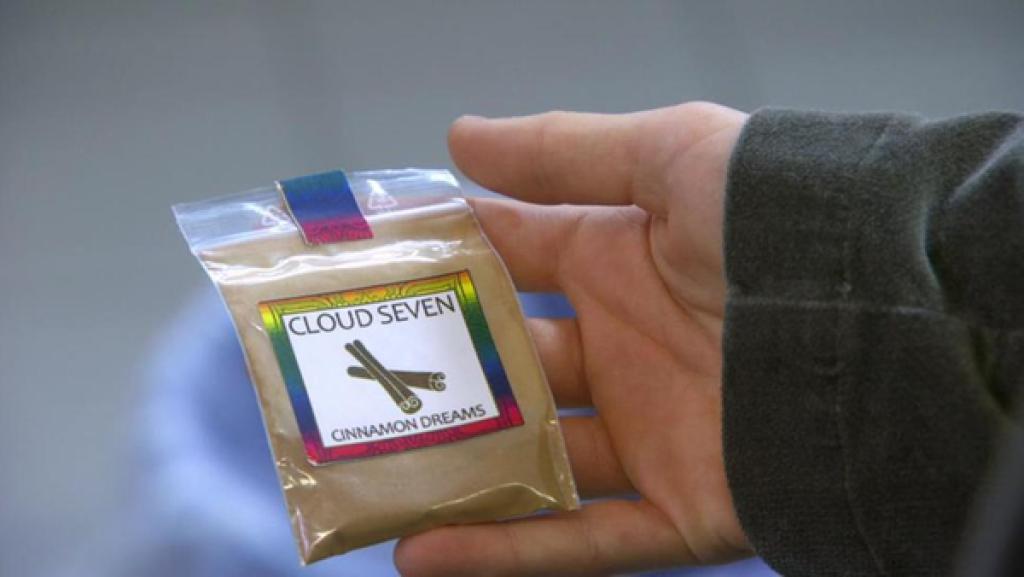 Ein Päckchen "Cloud Seven"