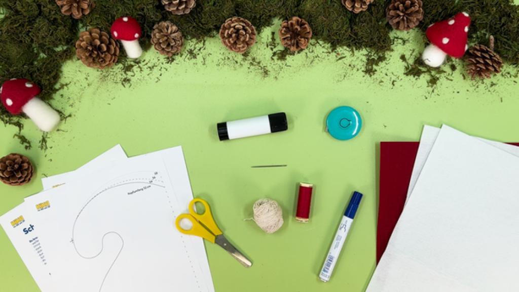 Kostenlose Bastelanleitung zum Herunterladen: Nähe deine eigene Schlumpfmütze!