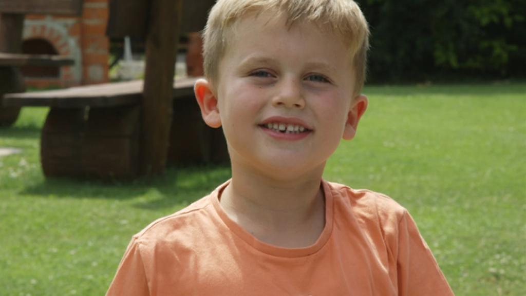 Kimmy freut sich aufs Basteln.