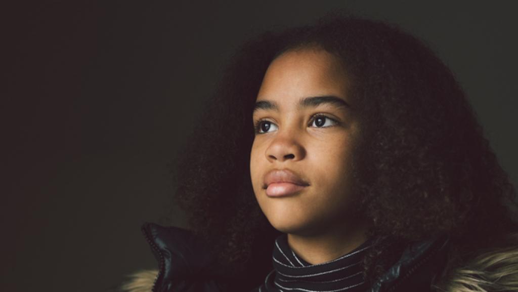 Rechte: SR/RTE Irland Sam hat einen Verdacht: Ist die neue Nachbarin eine berüchtigte Piratenkönigin?