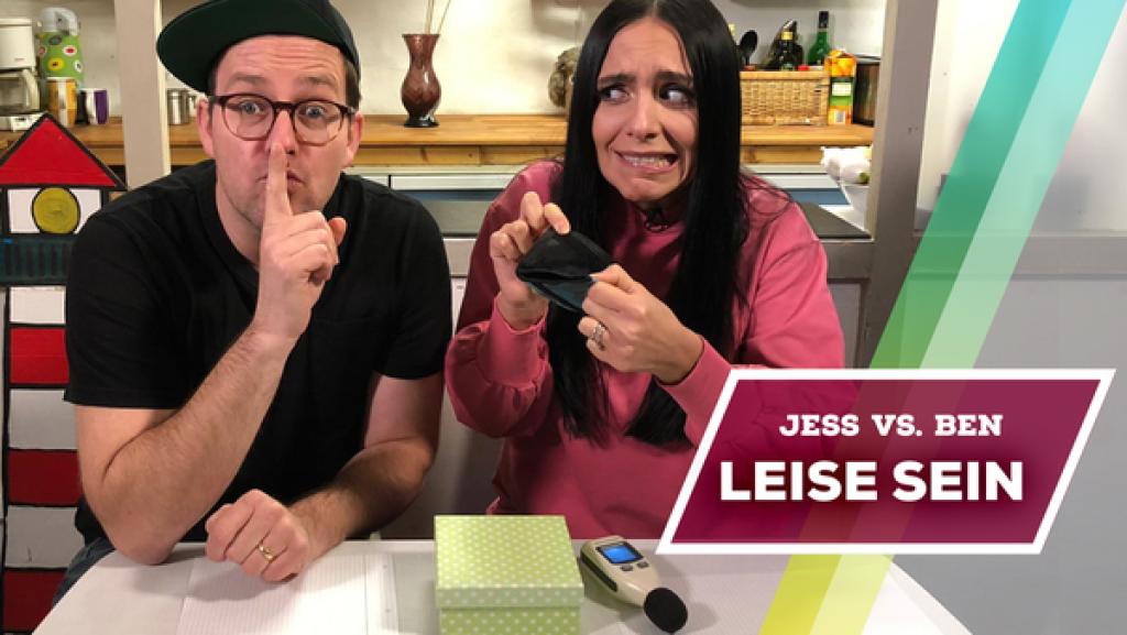 Jess vs. Ben - Leise sein Challenge | Rechte: KiKA Jess und Ben battlen sich im Spiel "Leise sein".