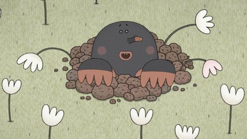 Inmitten einer Wiese mit vielen weißen Blumen hat sich ein Maulwurf an die Erdoberfläche gegraben. Er hat einen glücklichen Gesichtsausdruck. Er hört Bäuerin Lena zu, die mit ihrem Lied den Frühling begrüßt.