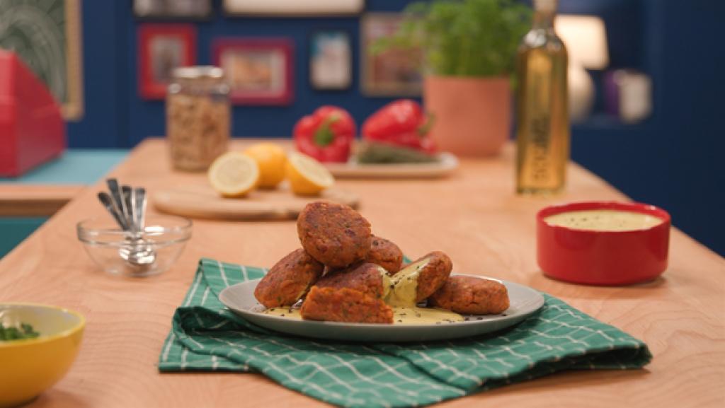 Wie aus Linsen leckere Buletten werden sollen, ist Moppi ein Rätsel.