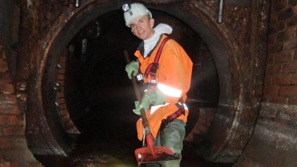 Eric in der Kanalisation