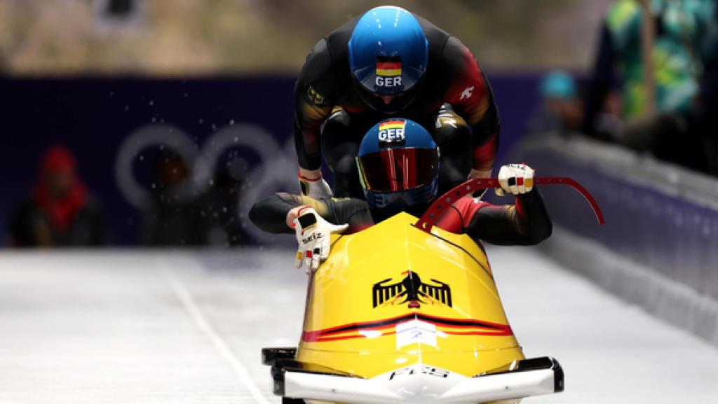 Francesco Friedrich und Alexander Schuller | Rechte: Richard Heathcote/Getty Images Francesco Friedrich und Alexander Schuller