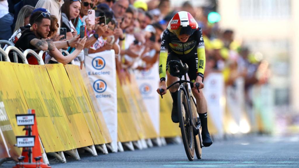 Jonas Vingegaard auf der fünften Etappe im Zeitfahren 