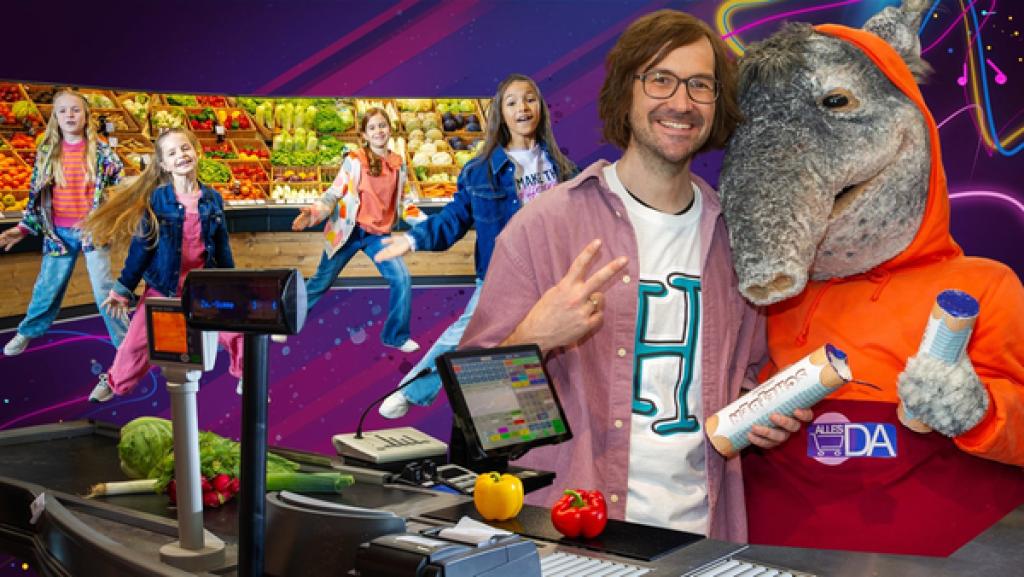 So macht Einkaufen Spaß! Die TanzAlarm Kids, herrH und Tanztapir bringen im Supermarkt alle zum Tanzen! 