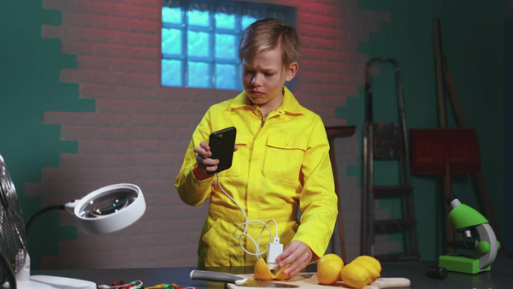 Wie viel Power haben Zitronen? | Rechte: KiKA Wie viel Power haben Zitronen? | Rechte: KiKA