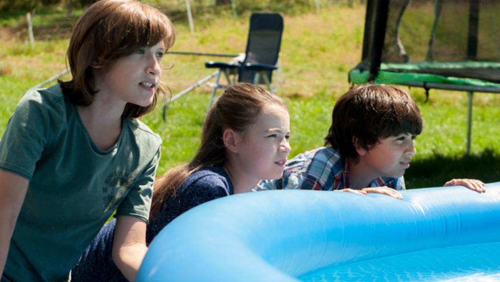 Jan, Leo und Linus beobachten etwas