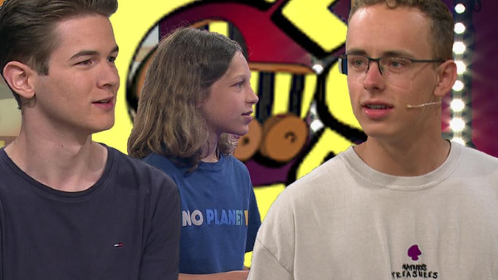 Moritz und Timon vom "The Green Club" mit KiKA Award-Kinderjuror Anton