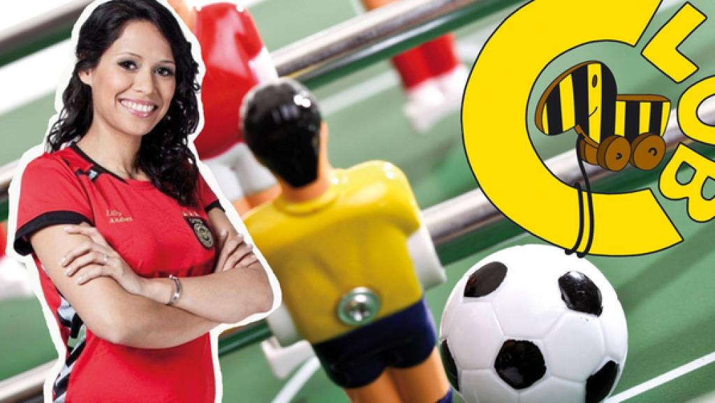 Tischfußball-Weltmeisterin Lilly Anndres im Tigerenten Club Logo