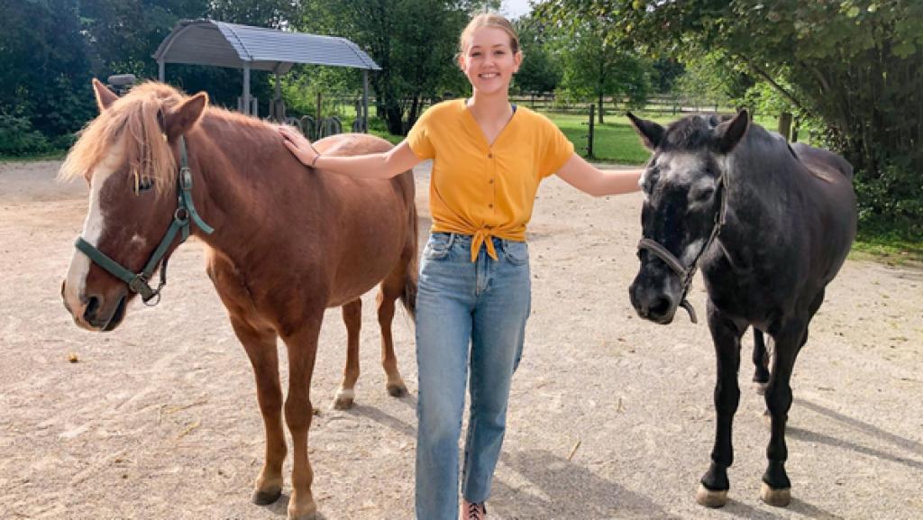 Ein Tag auf dem Gnadenhof | Auf dem Gnadenhof landen viele Pferde, die aus schlechter Haltung gerettet wurden.