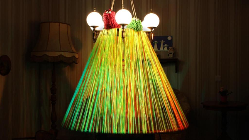 Folge 26. Wollufo: Wisch und mop sitzen auf dem Wollufo